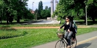 Ismét lesz medence a Deák-téren, felújítják a Hősi emlékművet, készülnek a kiviteli tervek Ismét lesz medence a Deák-téren, felújítják a Hősi emlékművet, készülnek a kiviteli tervek