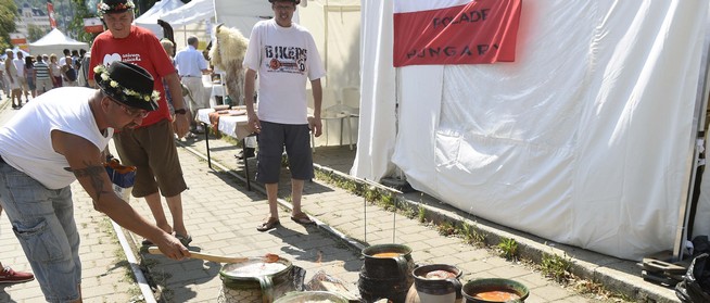 Megnyílt a Magyar ízek utcája: naná, hogy sokac babot készítenek a mohácsiak Megnyílt a Magyar ízek utcája: naná, hogy sokac babot készítenek a mohácsiak