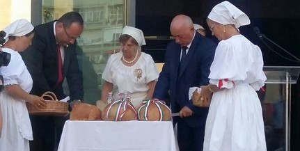 Mohácson is megszegték az új kenyeret a megye és a város közös ünnepségén