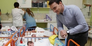 Csaknem 1, 7 milliót adományott Michelisz Norbert a Szívbeteg Gyermekekért Alapítványnak