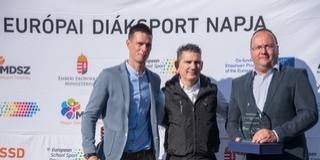 A mohácsi Pazar Viktort is díjazták az Európai Diáksport Napján