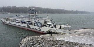 Drasztikus emelésre lenne szükség, de csak a pénzromlás mértékével drágul a révátkelés Drasztikus emelésre lenne szükség, de csak a pénzromlás mértékével drágul a révátkelés