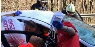 Kamionnak ütközött egy autó Komló és Pécs között Kamionnak ütközött egy autó Komló és Pécs között