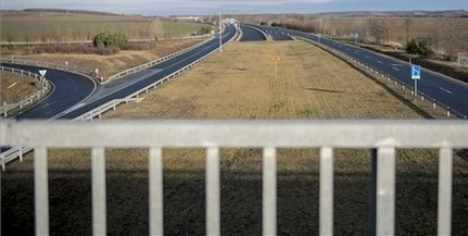 A mohácsi Duna-hídon keresztül vezet majd a Pécs és Szeged közötti gyorsforgalmú út