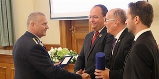 Megyei díjat kapott Balogh László rendőrfőkapitány-helyettes