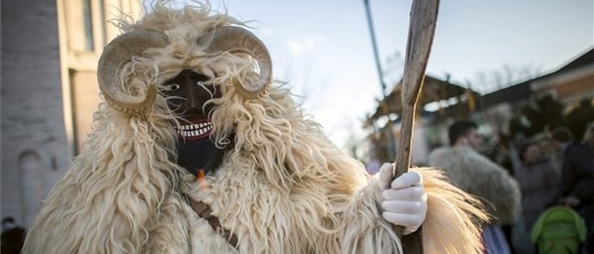 Már csak néhány hét, s indul a télűzés: 17 éve a világörökség része a busójárás