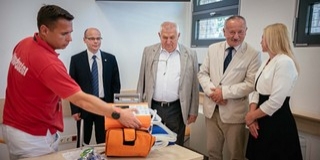 Korszerű lélegeztetőgépet kapott ajándékba a pécsi sürgősségi Korszerű lélegeztetőgépet kapott ajándékba a pécsi sürgősségi