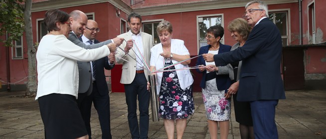 Letették a Széchenyi iskola alapkövét - 2026-ig újabb beruházások valósulnak meg Mohácson Letették a Széchenyi iskola alapkövét - 2026-ig újabb beruházások valósulnak meg Mohácson