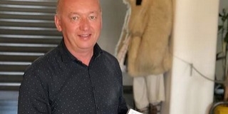 Alig két óra alatt összegyűjtötte Pávkovics Gábor a polgármesterjelöltséghez szükséges aláírásokat Alig két óra alatt összegyűjtötte Pávkovics Gábor a polgármesterjelöltséghez szükséges aláírásokat
