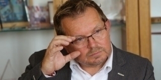 Csorbai Ferenc, Mohács jelenlegi polgármestere a testület több határozatát sem hajtotta végre Csorbai Ferenc, Mohács jelenlegi polgármestere a testület több határozatát sem hajtotta végre