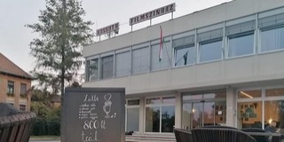 Csaknem száznegyvenmillió forintból korszerűsítették a mozi épületét Csaknem száznegyvenmillió forintból korszerűsítették a mozi épületét