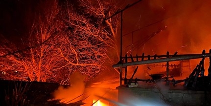 Tűz pusztított éjszaka egy dunaszekcsői házban