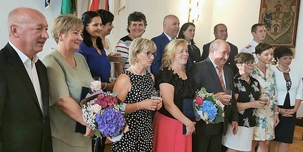 Elismerések az ünnepen: átadták a mohácsiak kitüntetéseit a városházi díszünnepségen
