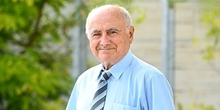 Gyász: elhunyt Kernya István, Mohács krónikása, az ország első magánpatikájának alapítója Gyász: elhunyt Kernya István, Mohács krónikása, az ország első magánpatikájának alapítója
