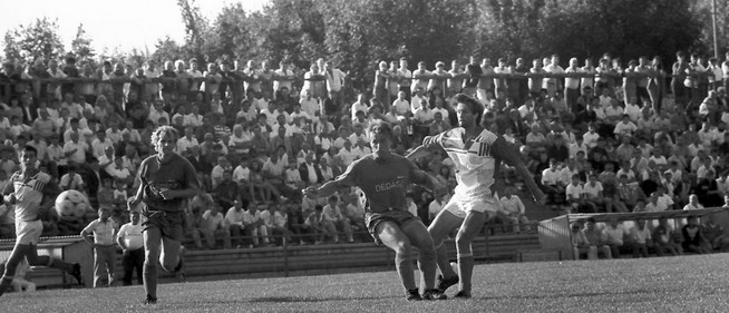 A mohácsi futball történetének érdekes pillanatait idézik meg a régi felvételek