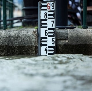 Érkezik a zöldár a Dunán, Mohácsnál további három méterrel nő a vízszint