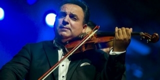 Szerencsekoncert Mohácson: Mága Zoltán és vendégei szórakoztatják a közönséget