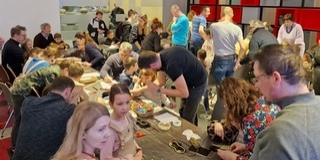 Ízelítő a busójárásból: telt ház várta Rosta Endrééket a Néprajzi Múzeumban