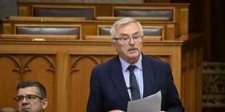 Hargitai János megkérdezte, hogy kíván megemlékezni a kormány a mohácsi csatáról