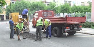 Számos helyen újítják fel idén is Mohács útjait: a munkákra 20 milliót költenek