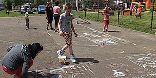 Bűnmegelőzési ismeretek és aszfaltrajz a gyermeknapon