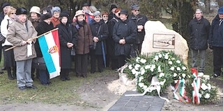 Polgármesterünk is közbenjár a Hortobágyra kitelepítettek kárpótlása ügyében