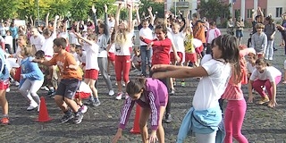 Karok lendültek a magasba, lábak, törzsek mozdultak a Magyar Diáksport Napon Mohácson is