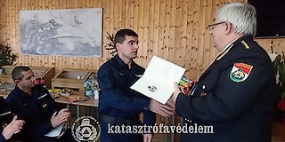 Teljesüljenek a kívánságaik: karácsonyi köszöntő és elismerés mohácsi tűzoltóknak is