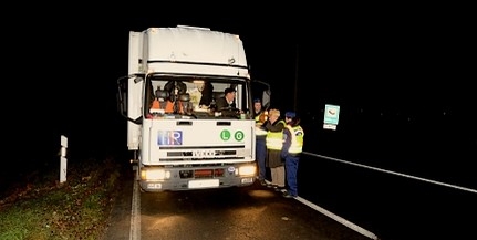 Érezhető a forgalomcsökkenés az 56-os úton, a rendőrség ellenőrzi a kamionokat Érezhető a forgalomcsökkenés az 56-os úton, a rendőrség ellenőrzi a kamionokat
