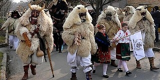 Székelyudvarhelyen, Erdélyben búcsúztatják a telet a mohácsi busók is a hétvégén