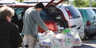 A horvátok mellett szerbek is jönnek: élelem, gyógyszerek, műszaki cikkek a listán