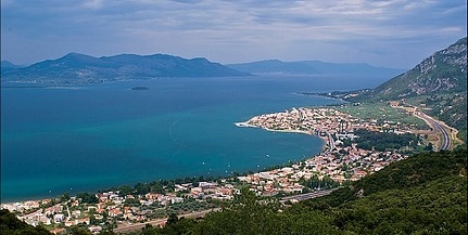 Kamena Vourla 29.900 Ft/főtől