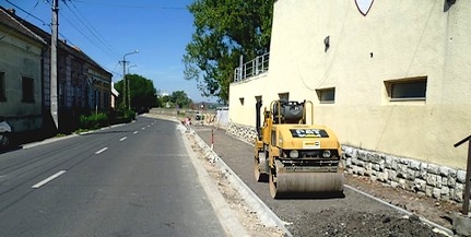 Új kerékpárút: a Csónakház mellett dolgoznak a kivitelezők ezekben a napokban