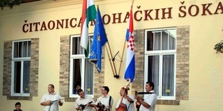 A horvát önkormányzat hétfőn tartja éves beszámolóját