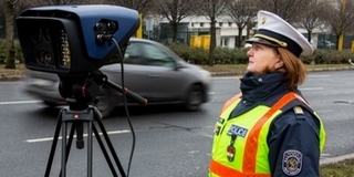 Mohácsra is jutott egy a csodatraffipaxokból - azt is látják, ha nem kapcsoltuk be az övet