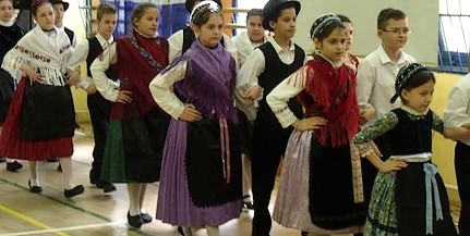Táncoltak, szavaltak, és még főztek is a német nemzetiségi napon a Brodaricsban