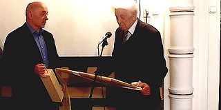 Isten éltesse Mohács díszpolgárát, a kilencven éves dr. Csete Béla igazgató főorvost