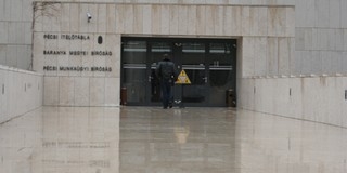 Migránsválság: Pécsről és a megye más bíróságairól is átirányítanak dolgozókat Szegedre