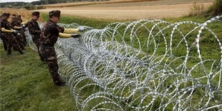 Megfeszített tempóban építik a műszaki zárat a horvát-magyar határon, a szlovénnál is lesz