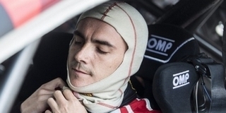 A Mohácsi Kórház számára ajánlott fel relikviákat Michelisz Norbert - Ön is licitálhat
