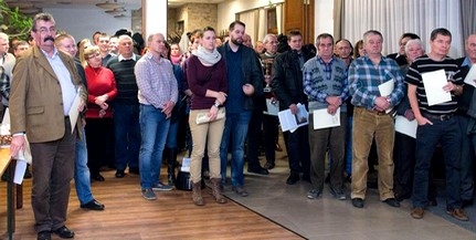 Bormustra Mohácson: kiváló minőségű 2015-ös borokat vonultattak föl a szőlőtermelők Bormustra Mohácson: kiváló minőségű 2015-ös borokat vonultattak föl a szőlőtermelők