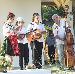 Koncerttel emlékeznek Tiszai György tamburaművészre a Kossuth Teátrumban