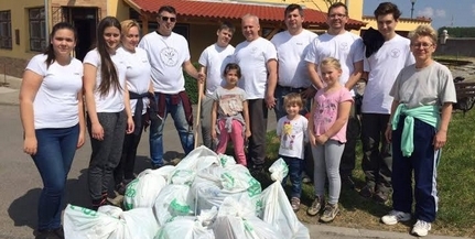 Egy mohácsi busócsoport is részt vett a TeSzedd! akcióban szombaton