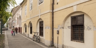 Eladósorba került a legendás mohácsi vendéglátó-egység, a Török presszó épülete