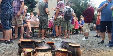 A kellemes időben rengetegen élvezhették a különleges ízeket a 23. Babfőző Fesztiválon