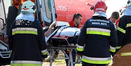 Motoros és autós karambolozott Lánycsóknál Motoros és autós karambolozott Lánycsóknál