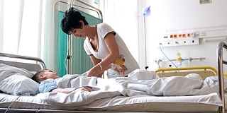 Tanterem a kórházban: szeptembertől már helyben is képezik a leendő ápolónőket