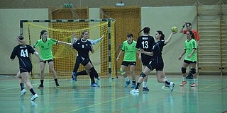 Az akadémistákhoz utaznak a mohácsi kézisek a kupában