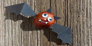 Őszi barkácsolásra várják a gyerekeket a könyvtárba