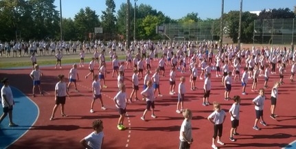 2016 métert futottak a brodás diákok a sportnapon 2016 métert futottak a brodás diákok a sportnapon